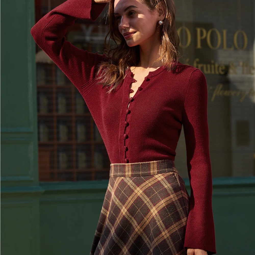 Red Bell Sleeve Ribbed Knit Tee - Picture 2 of 7